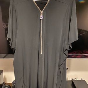 Avenue Zip top.  30/32